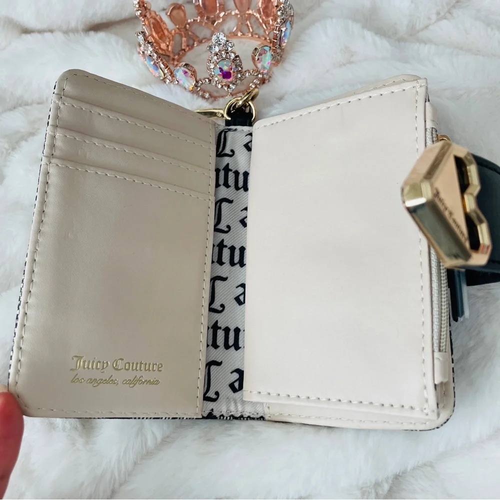 NEW Juicy Couture Gothic Monogram Bifold Wallet‎ Black Heart Snap Keychain